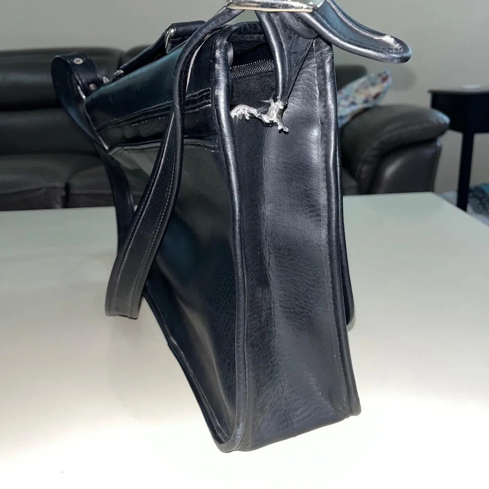 Coach Coach - Picture 15 of 15